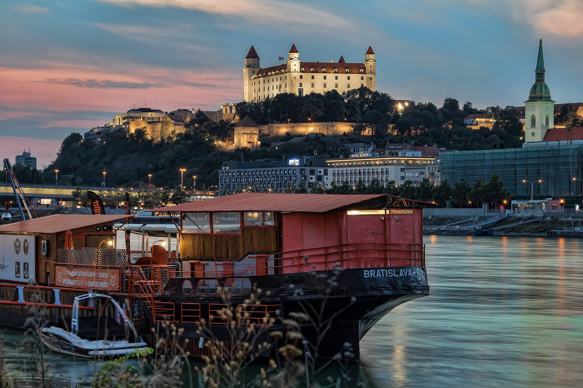 Orta Avrupa-Bratislava