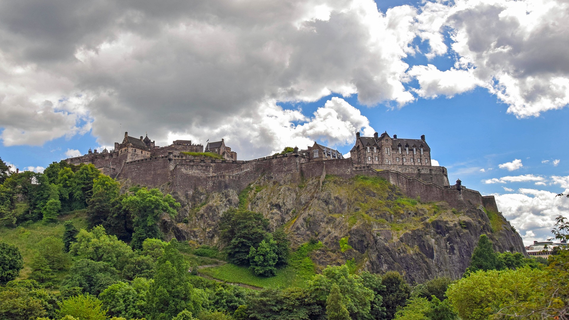 edinburgh castle