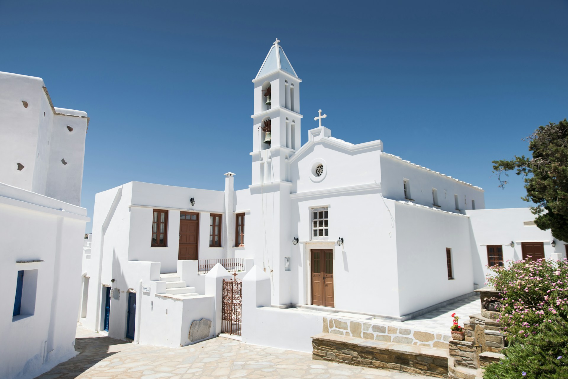 tinos