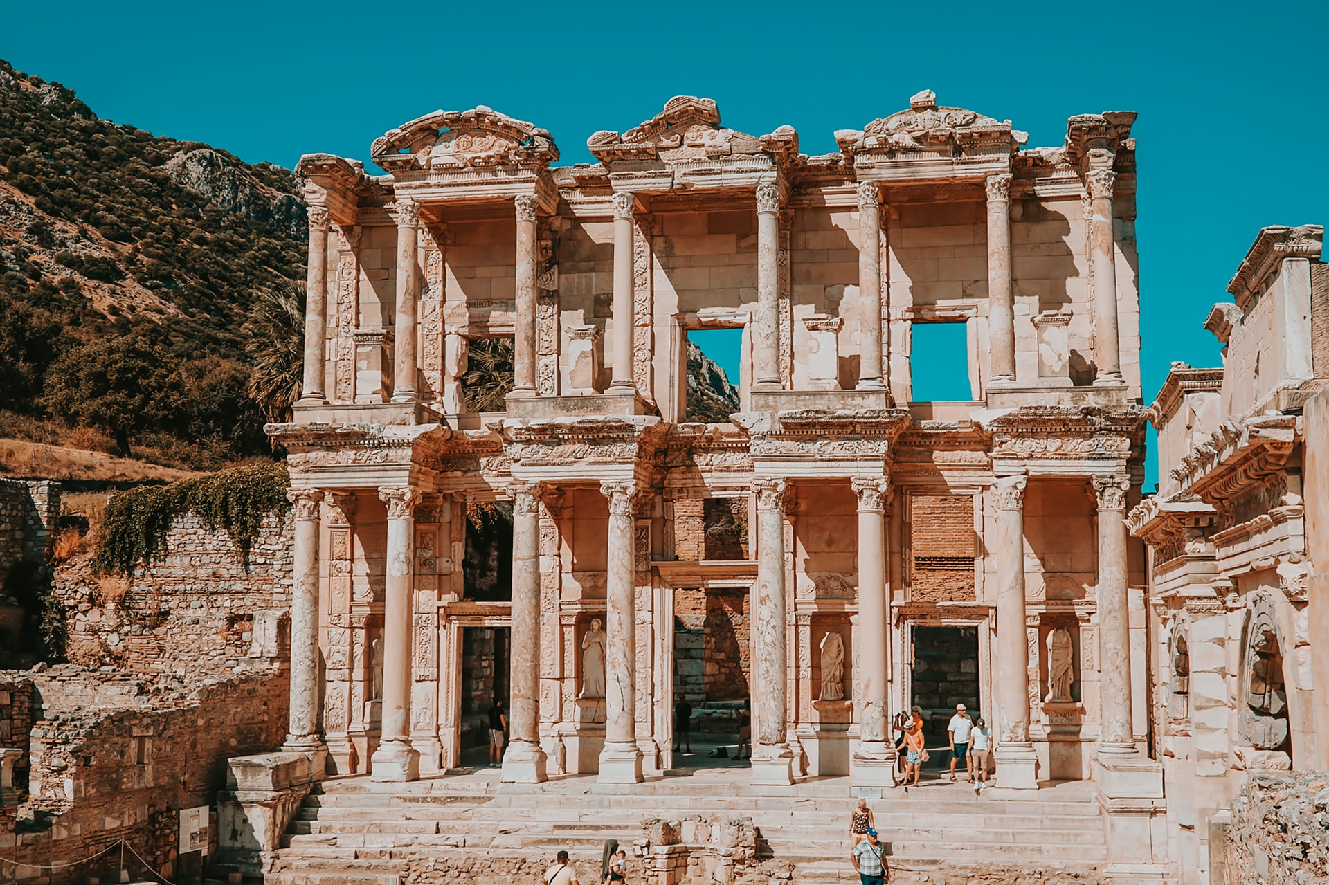 Efes Antik Kenti (1).jpg